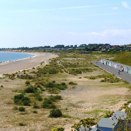 Beautiful 6 Berth Caravan By The Beach In Suffolk Ref 40076Nd Lowestoft Exterior photo